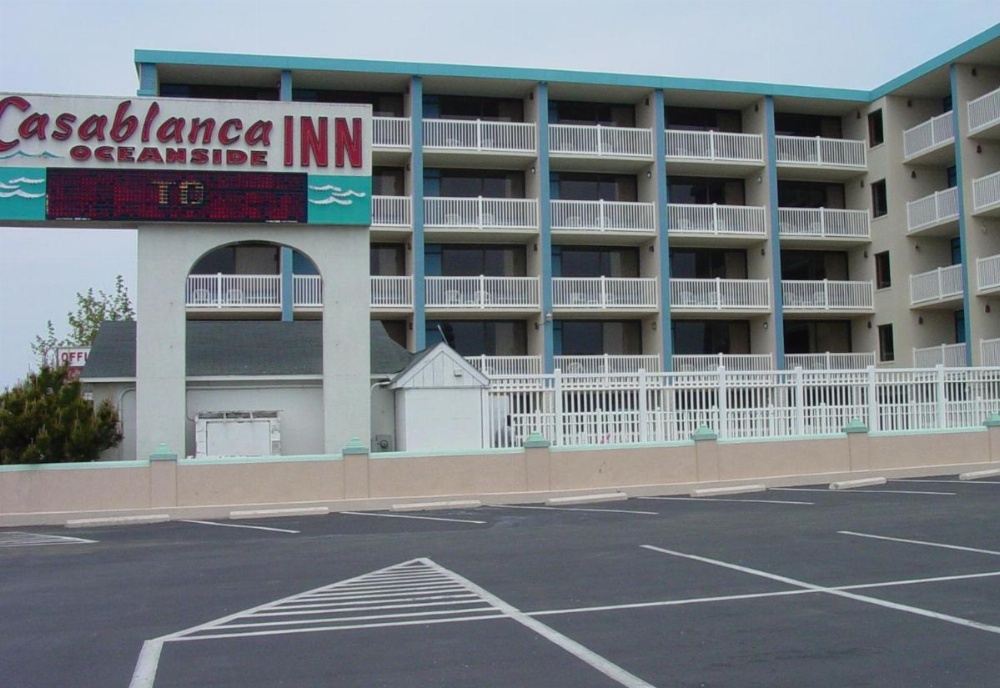 Casablanca Oceanside Inn Image 26